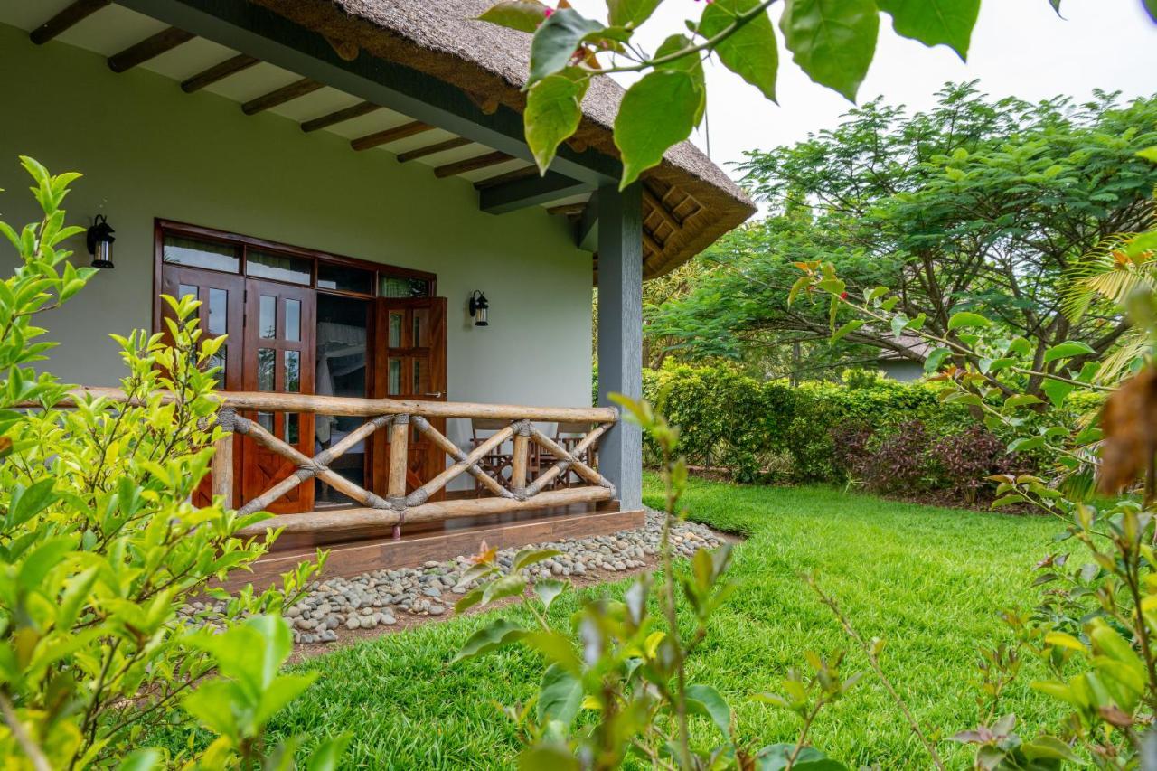 Emburara Farm Lodge Mbarara Bagian luar foto