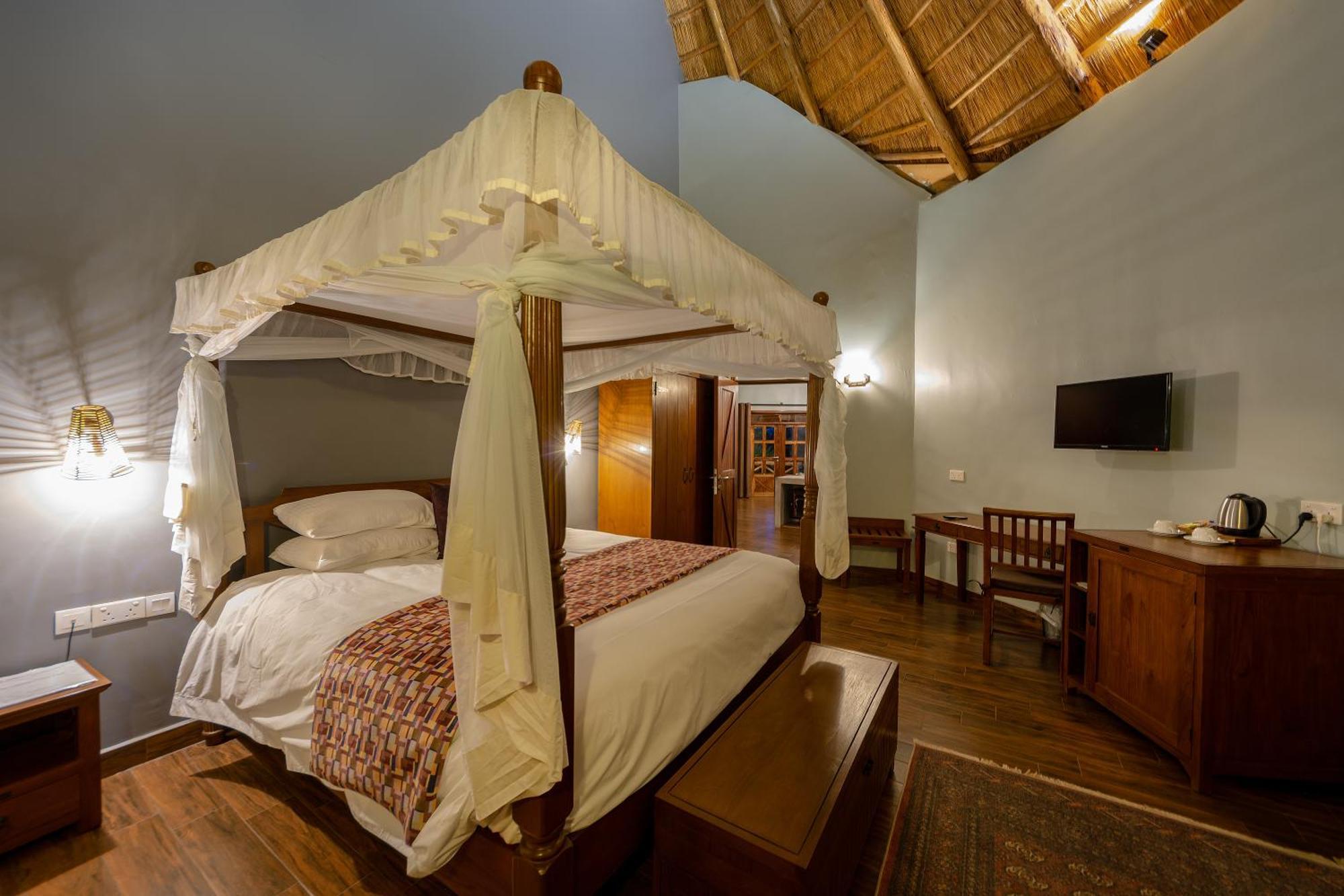 Emburara Farm Lodge Mbarara Bagian luar foto