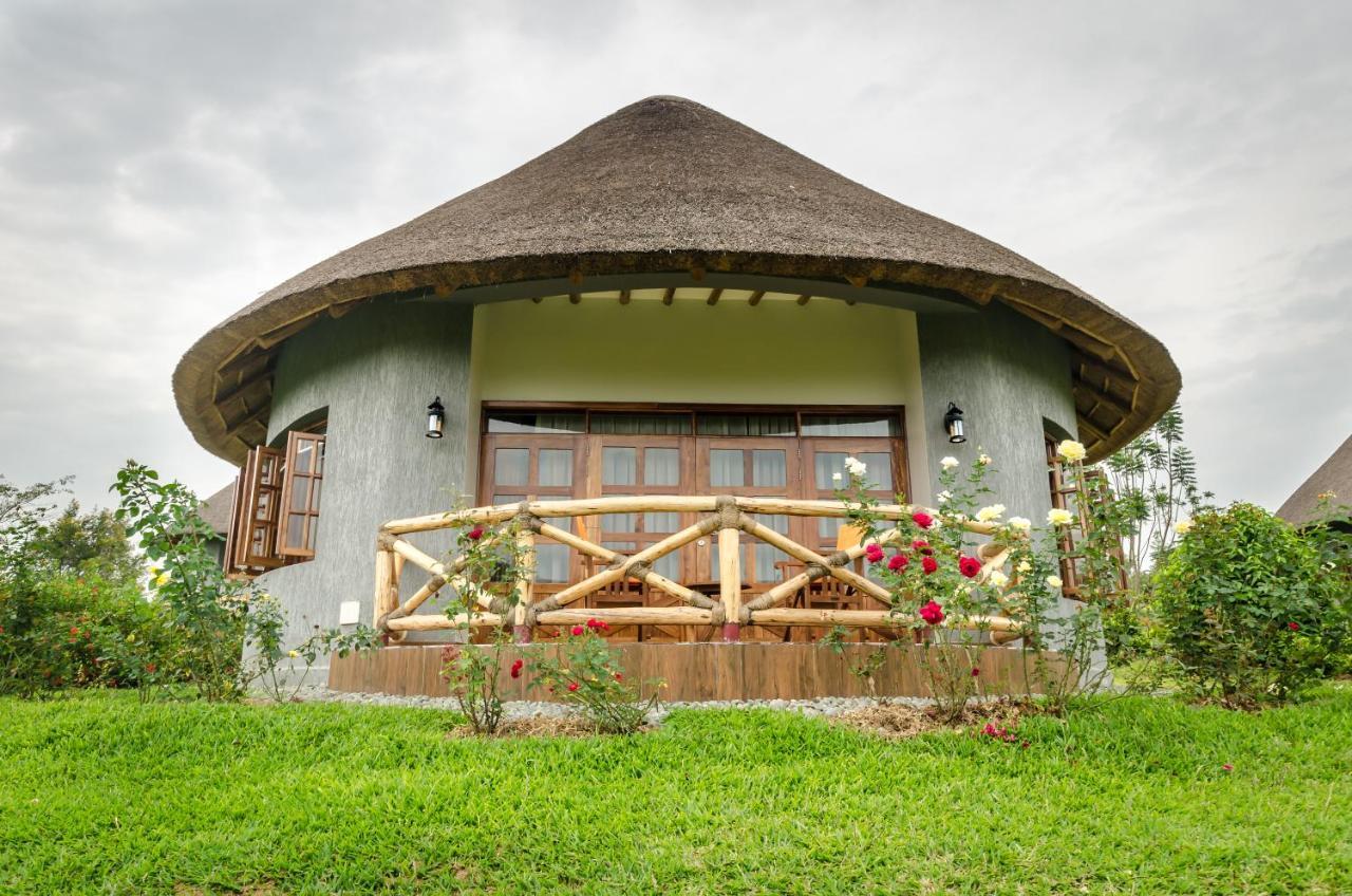 Emburara Farm Lodge Mbarara Bagian luar foto